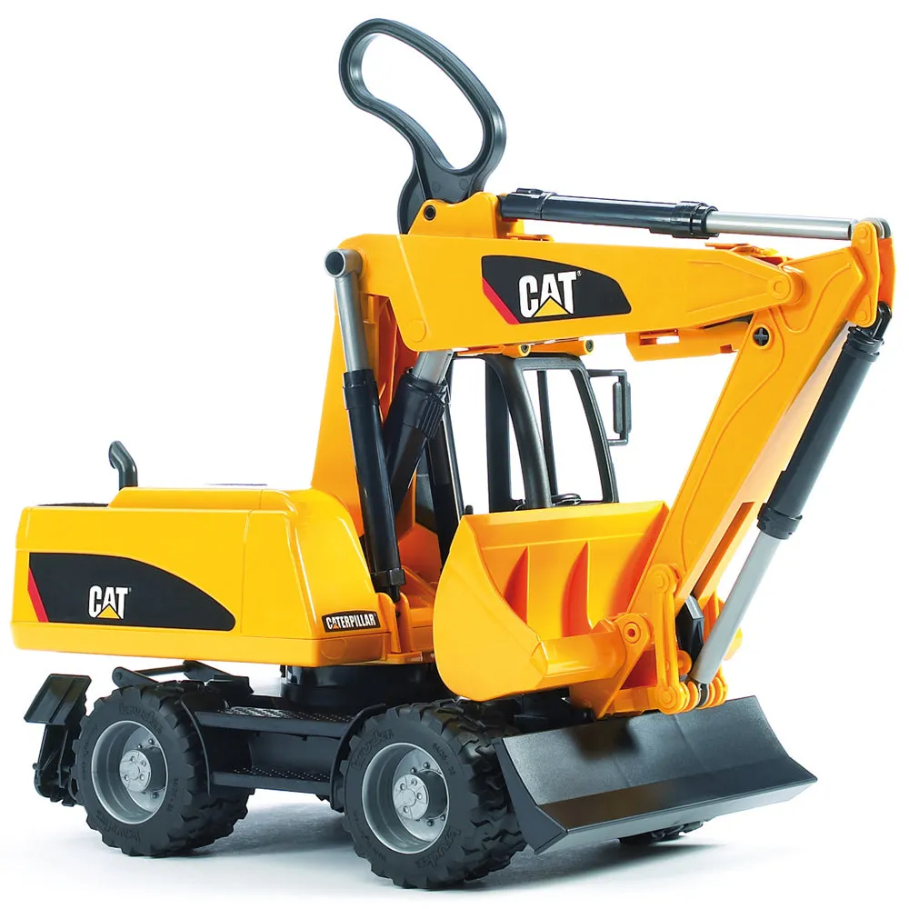 Bruder CAT escavatore gommato giocattolo 1:16