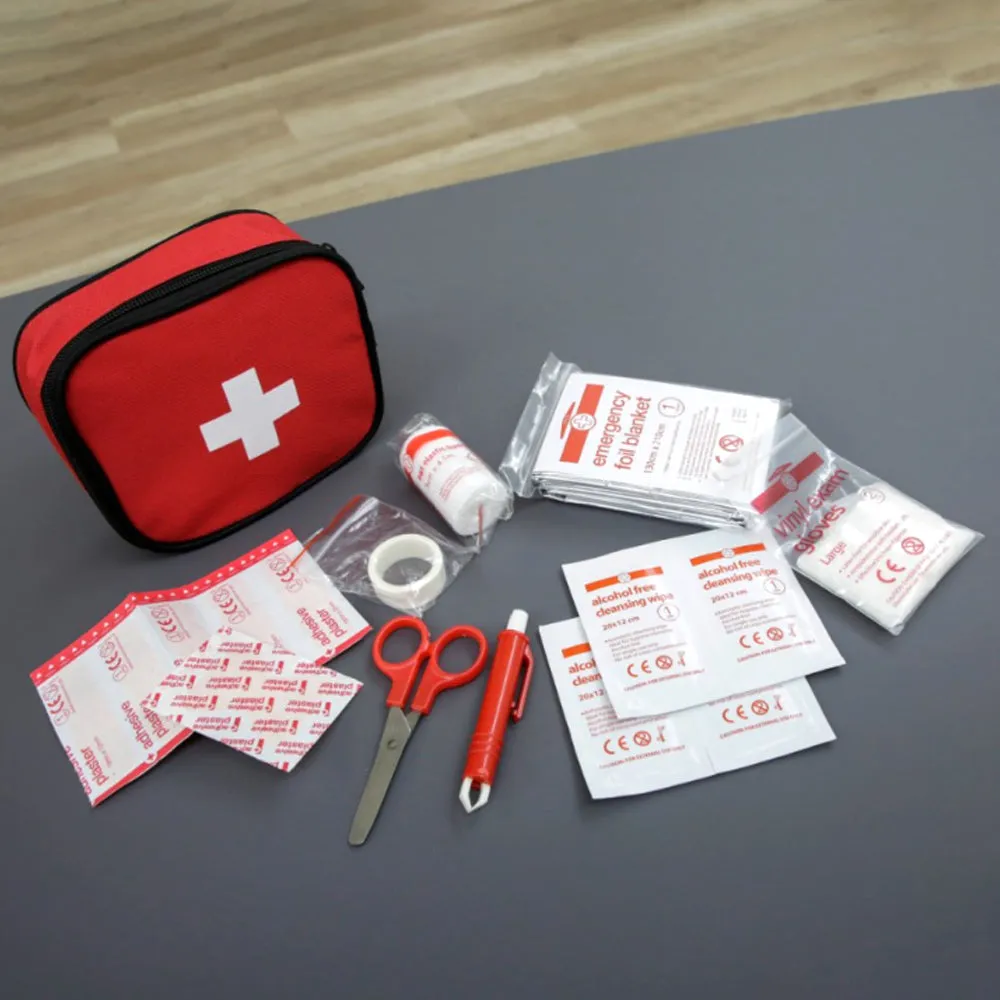 Kit Pronto Soccorso Cani Borsa Compatta 15x13x4cm