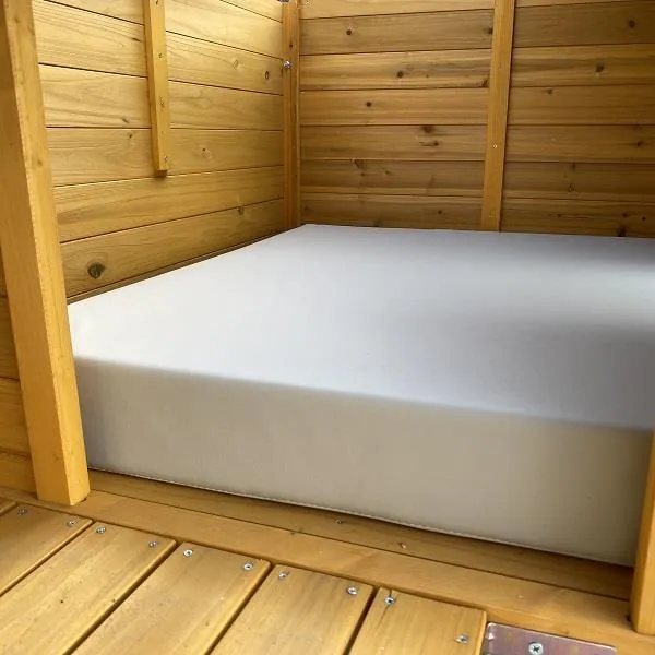 Il Verde Mondo Matilda cuccia legno veranda materassino
