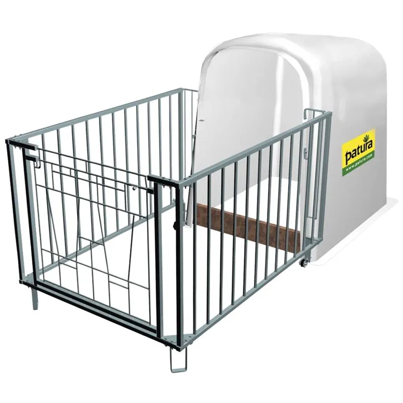 Beikircher Grünland Standard Igloo per Vitelli con Recinto Vetroresina